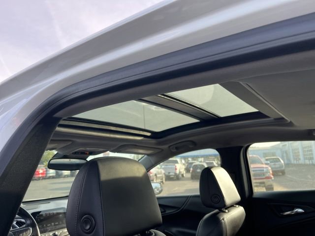 Used 2016 Chevrolet Malibu LT w/ Leather Package image 11