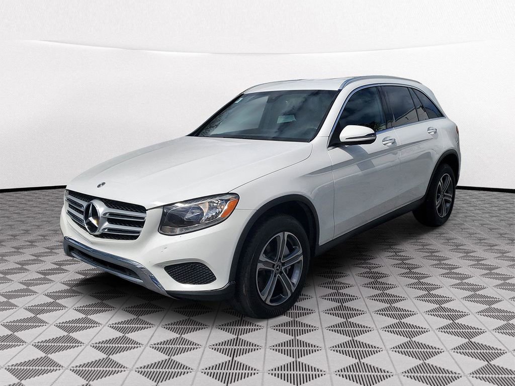 Used 2019 Mercedes-Benz GLC 300 w/ Premium Package image 3