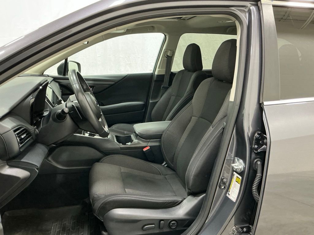 Used 2024 Subaru Outback Premium image 9
