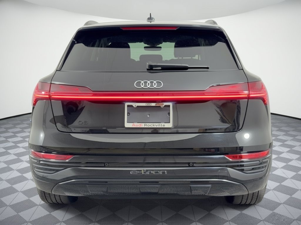 Used 2024 Audi Q8 e-tron Premium AWD/4WD image 11