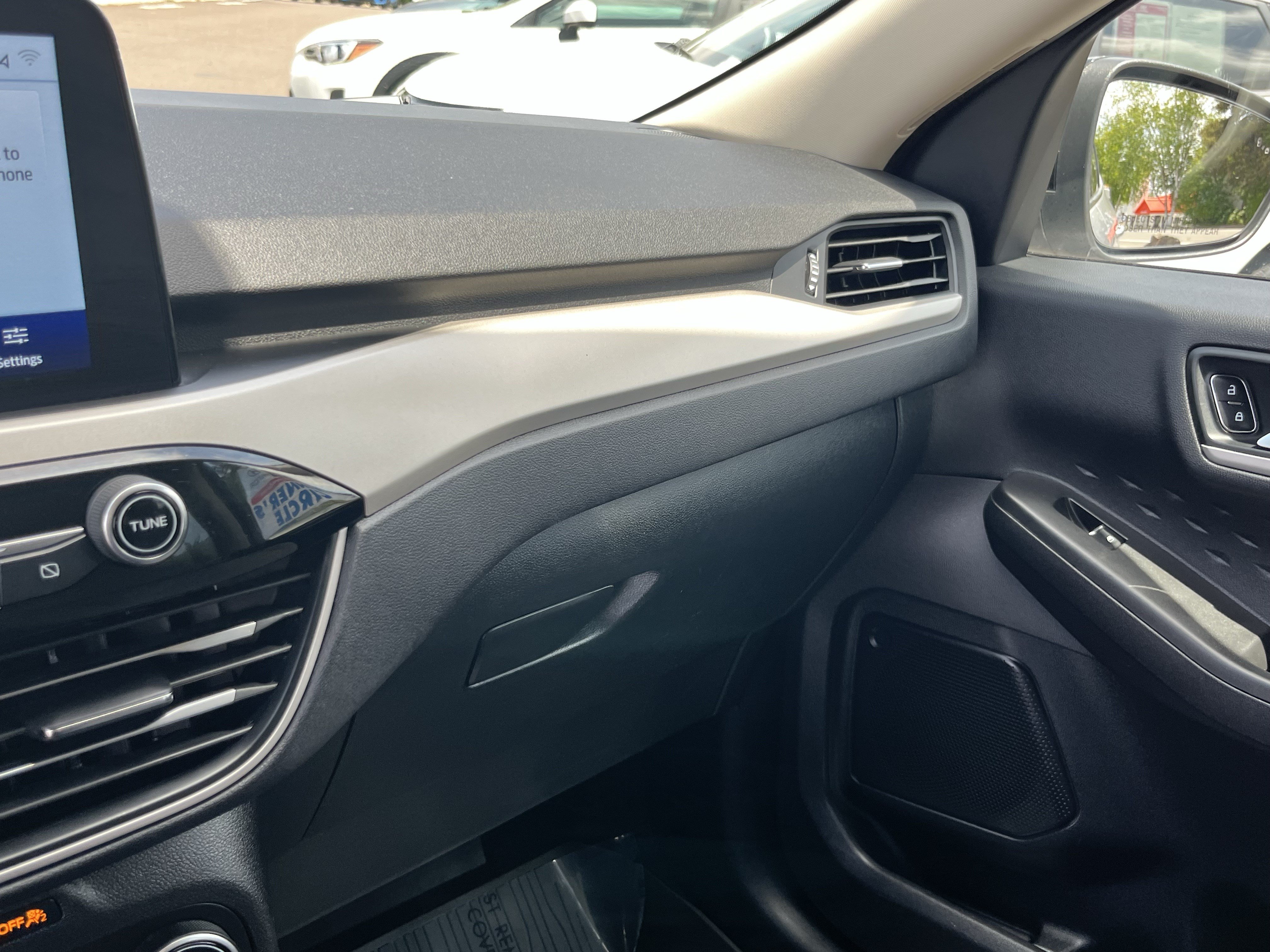 Used 2020 Ford Escape SE Sport AWD/4WD image 25