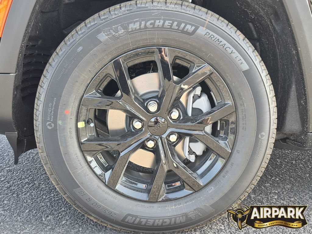New 2026 Jeep Grand Cherokee Altitude AWD/4WD image 10