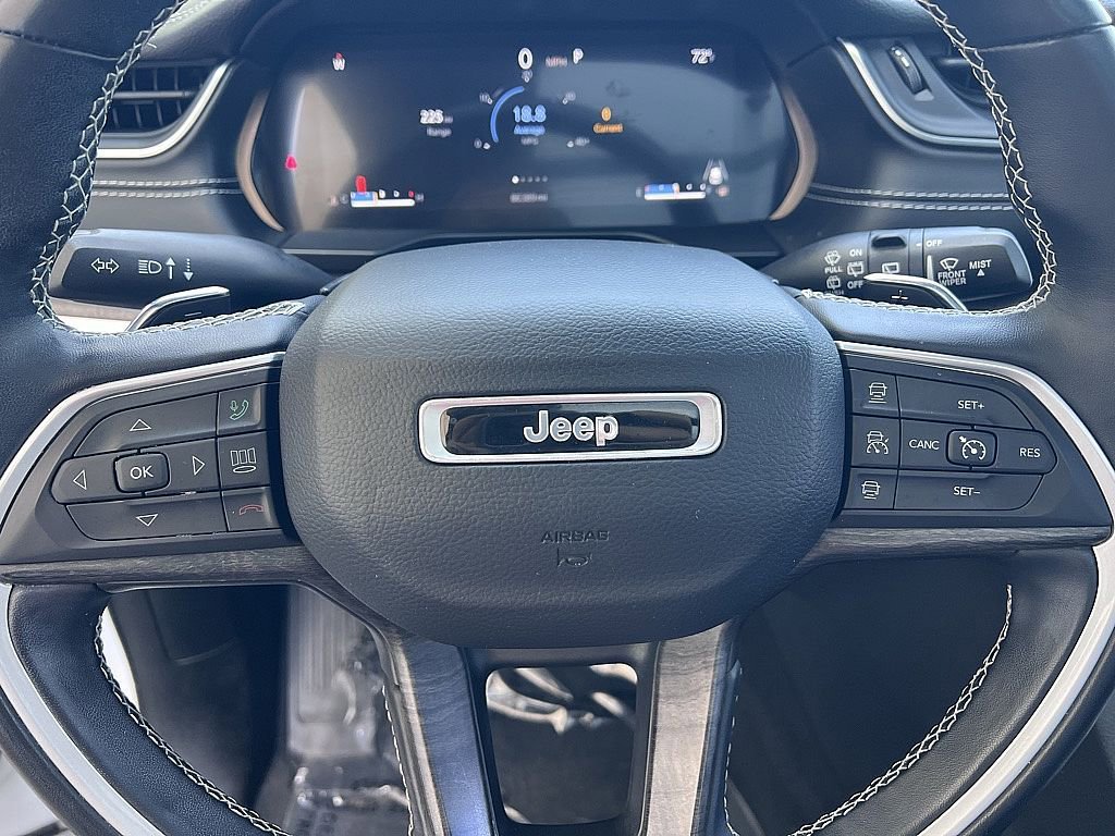 Used 2022 Jeep Grand Cherokee Limited AWD/4WD image 14