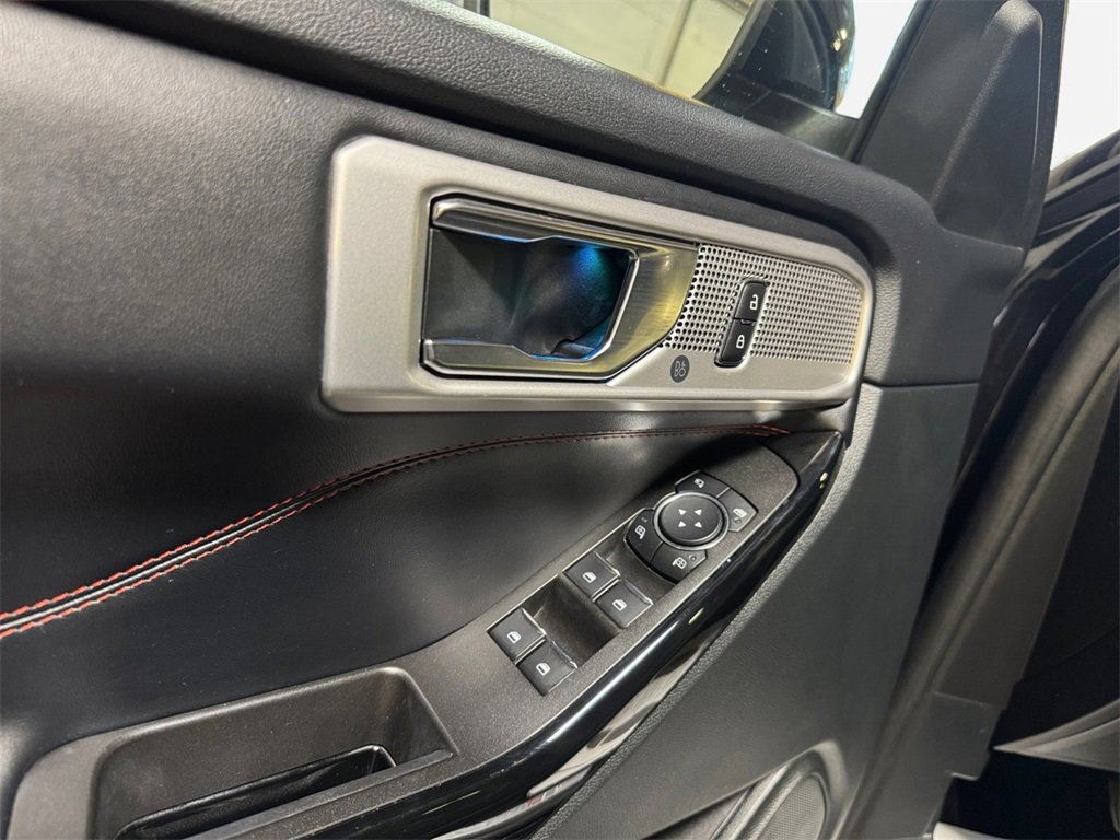 Used 2024 Ford Explorer ST-Line w/ Class IV Trailer Tow Package image 14