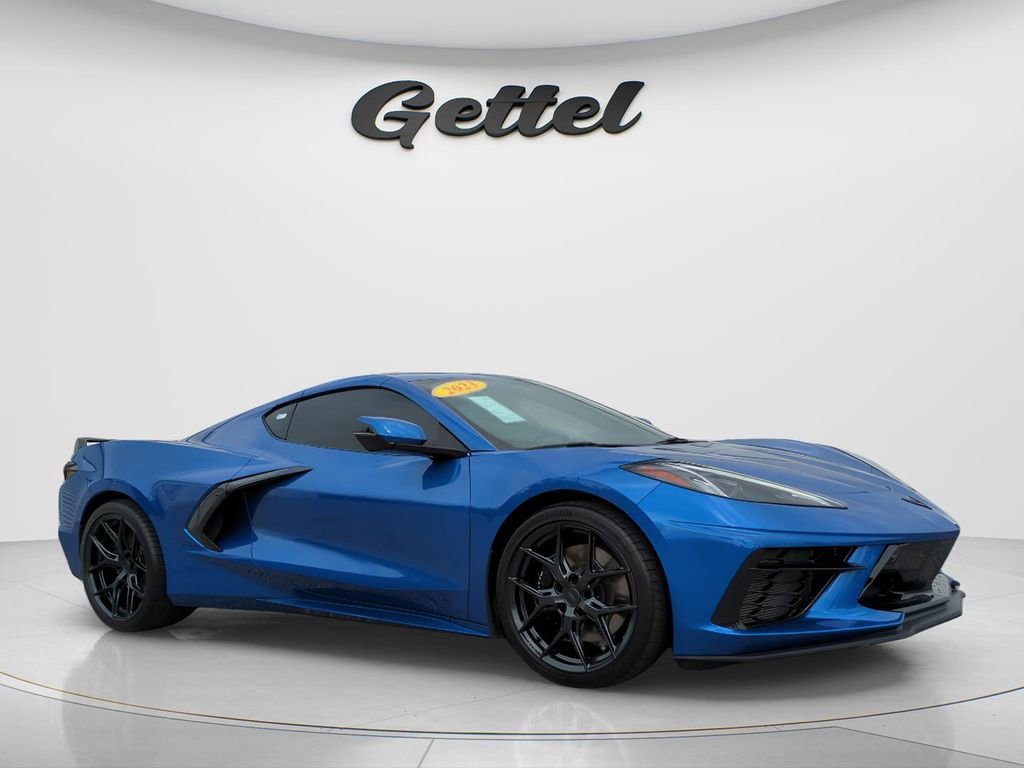 Used 2023 Chevrolet Corvette Stingray Preferred Cpe w/ Z51 Performance Package image 3