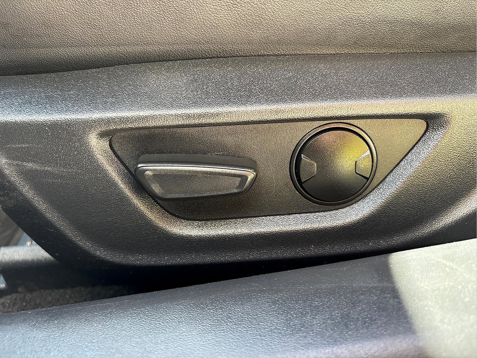 Used 2025 Ford Mustang Premium RWD image 19