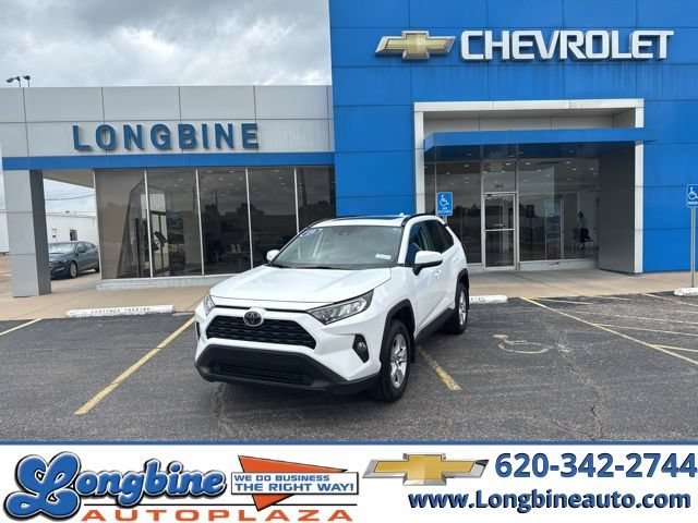 Used 2019 Toyota RAV4 XLE w/ Carpet Mat Package AWD/4WD image 1