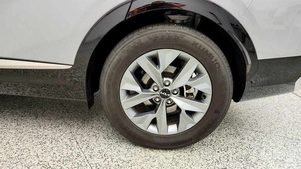 Used 2025 Kia Sportage SX FWD image 9