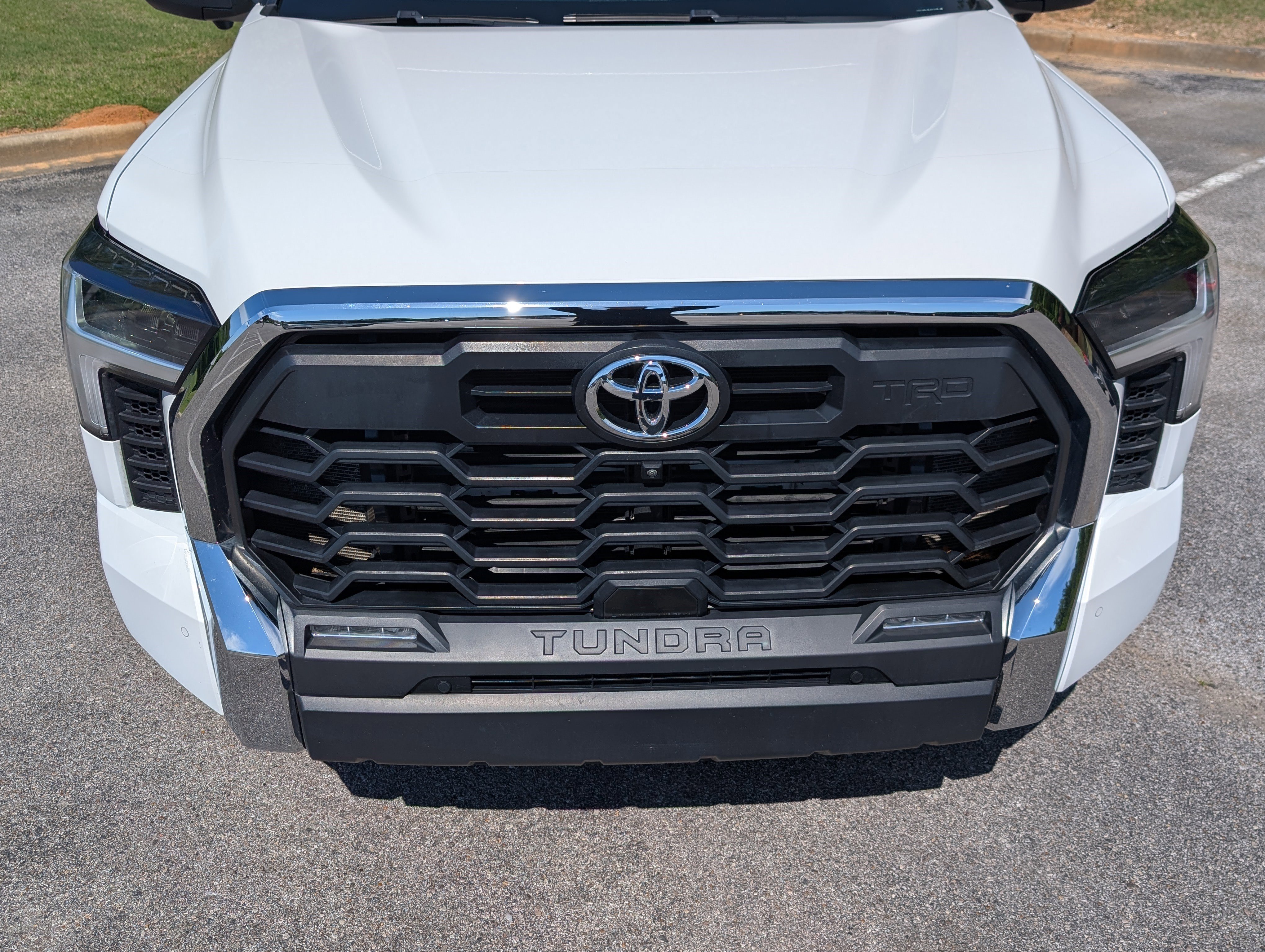 Used 2023 Toyota Tundra SR5 w/ TRD Off-Road Premium Package AWD/4WD image 12
