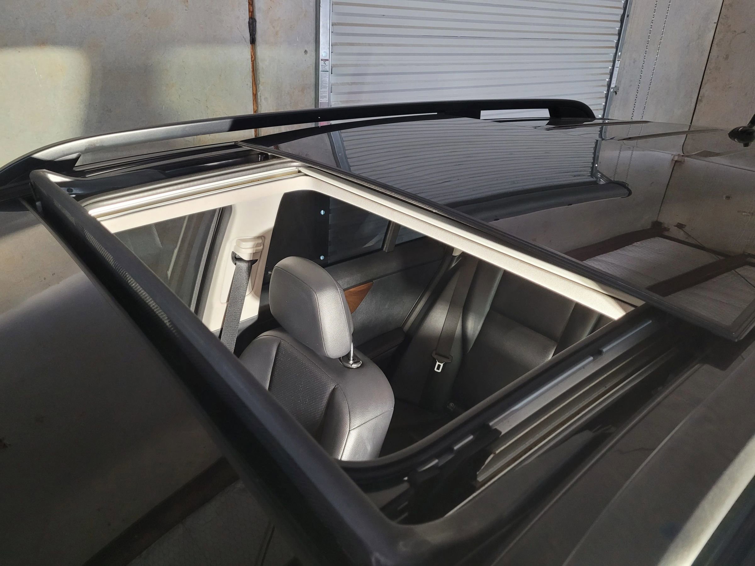 Used 2015 Mercedes-Benz GLK 350 4MATIC image 35