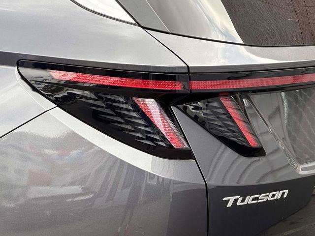Certified 2025 Hyundai Tucson SEL AWD/4WD image 11