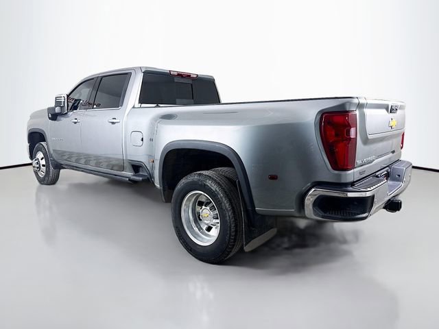 Used 2024 Chevrolet Silverado 3500 LTZ w/ LTZ Convenience Package image 6