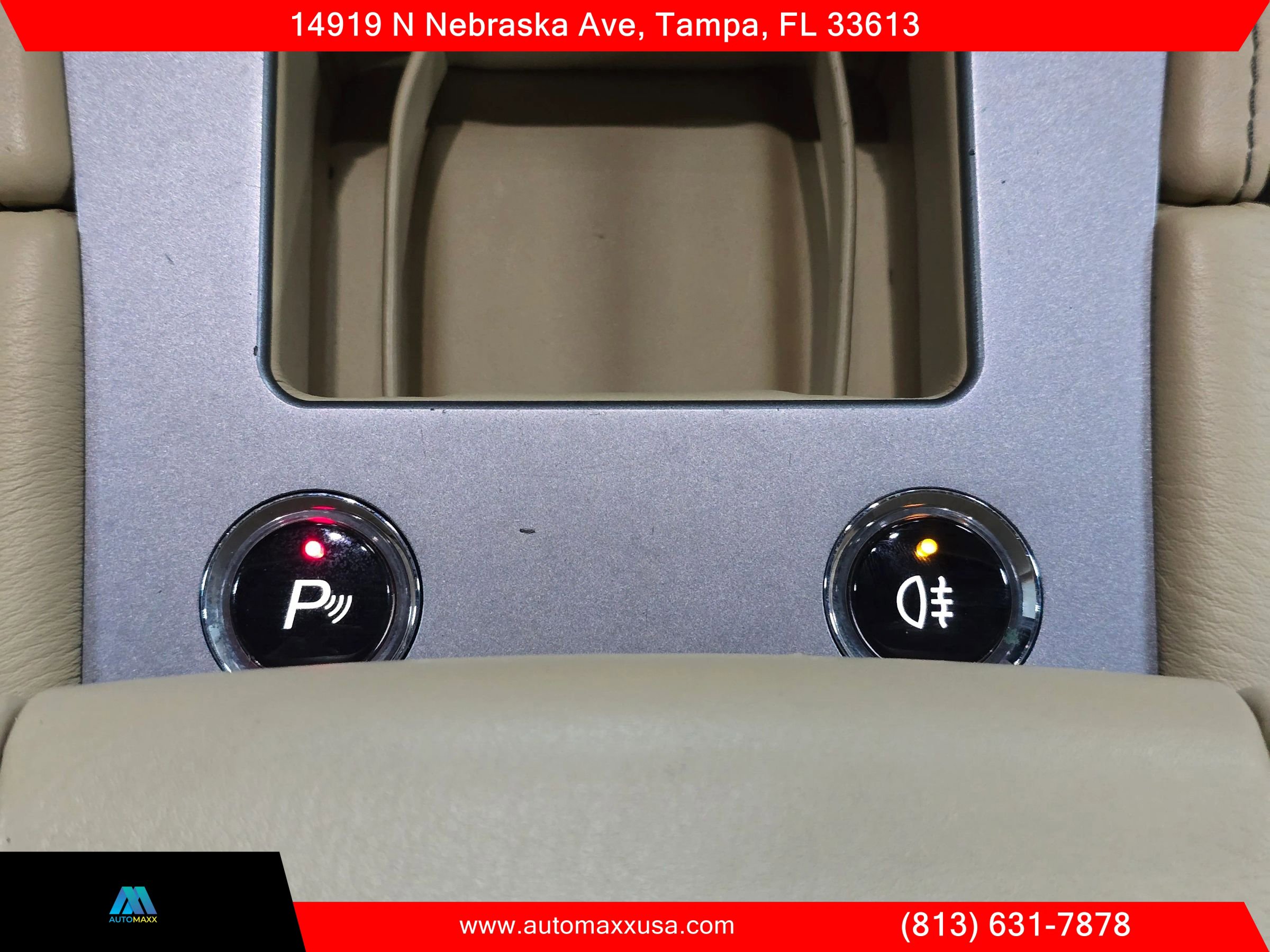 Used 2013 Aston Martin DB9 Volante RWD image 33
