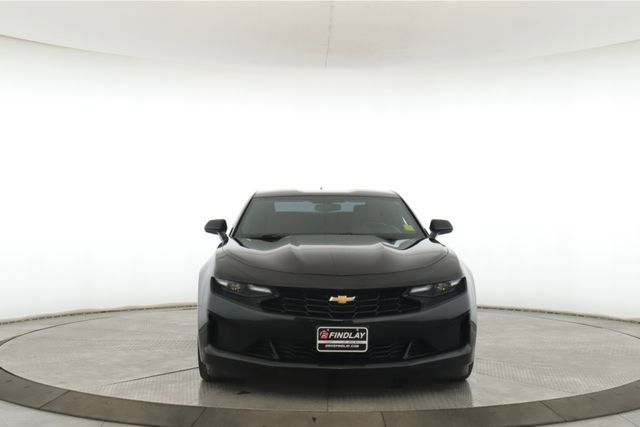 Used 2021 Chevrolet Camaro LT w/ Technology Package image 12