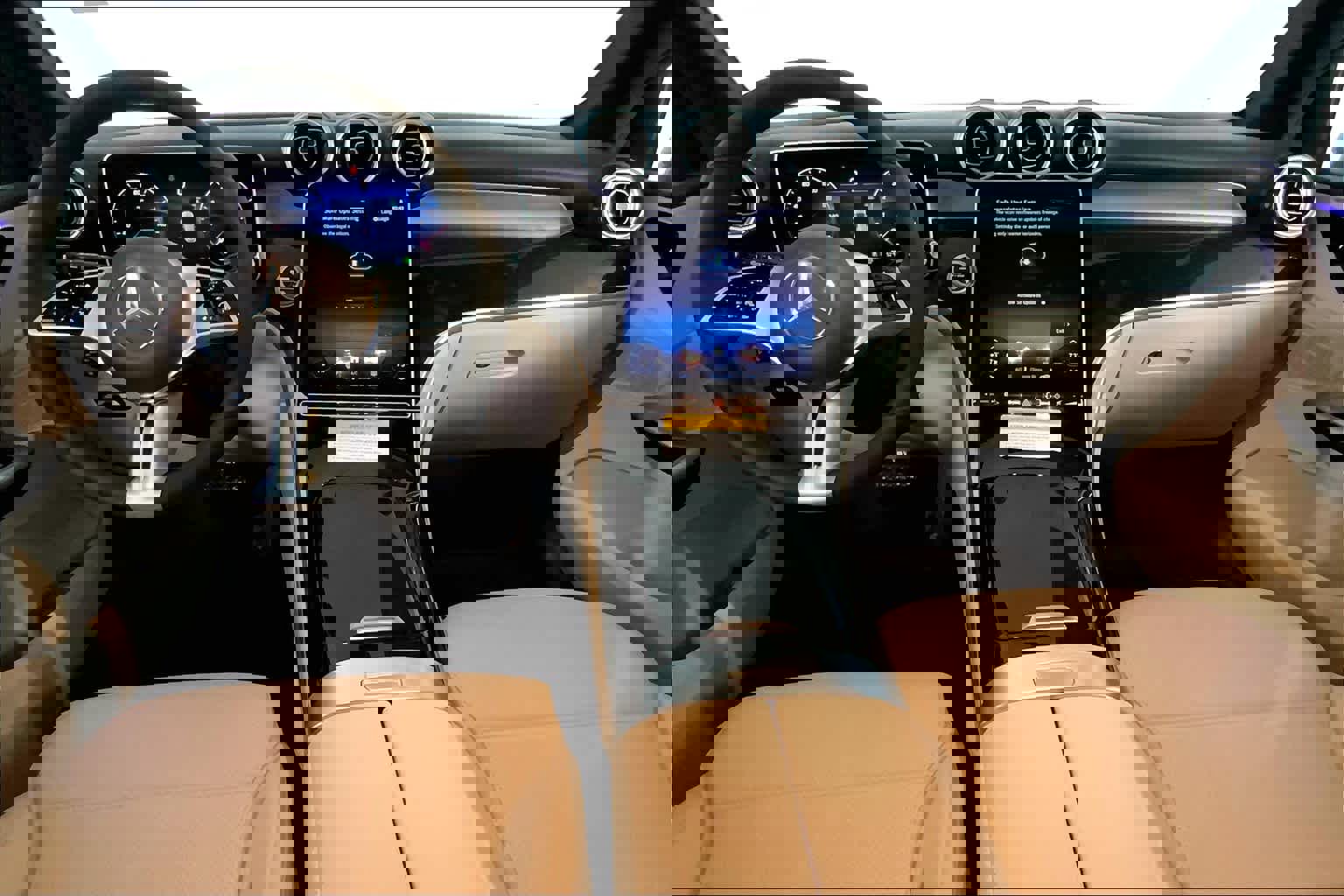 Used 2025 Mercedes-Benz GLC 300 4MATIC image 8