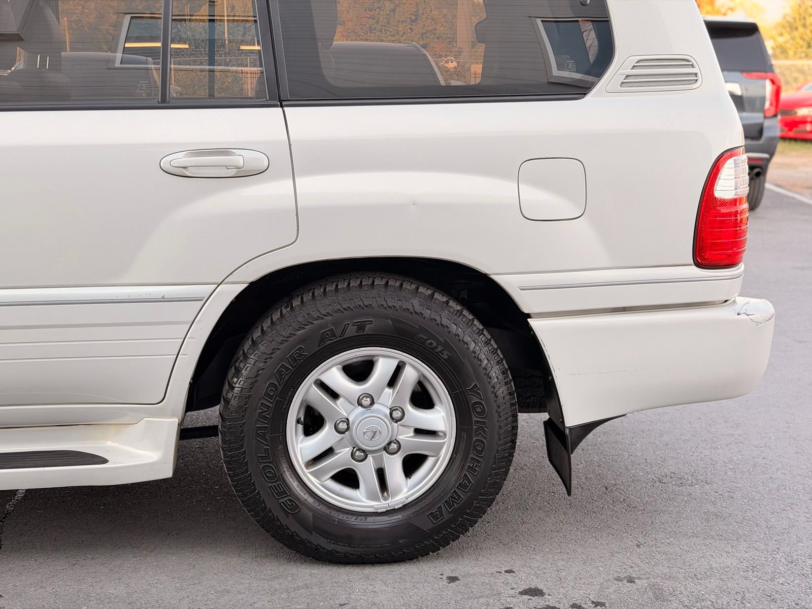 Used 1999 Lexus LX 470 4WD image 42