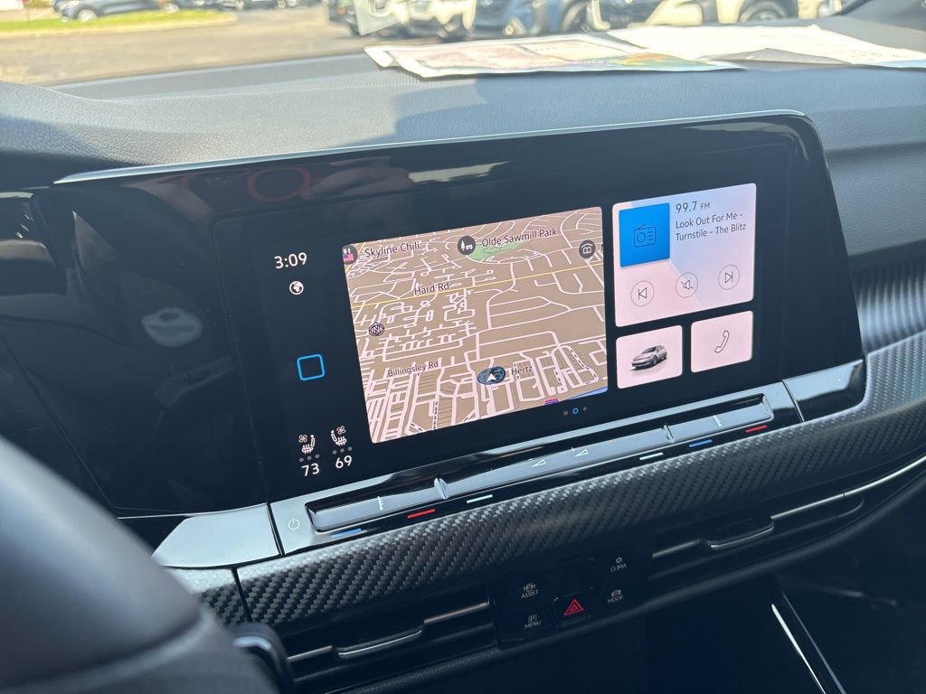 Used 2023 Volkswagen Golf 20th Anniversary Edition image 17