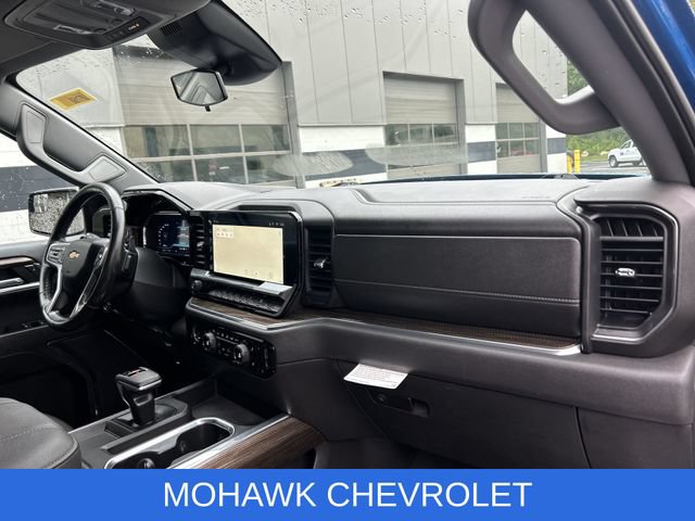 Used 2023 Chevrolet Silverado 1500 LT AWD/4WD image 29