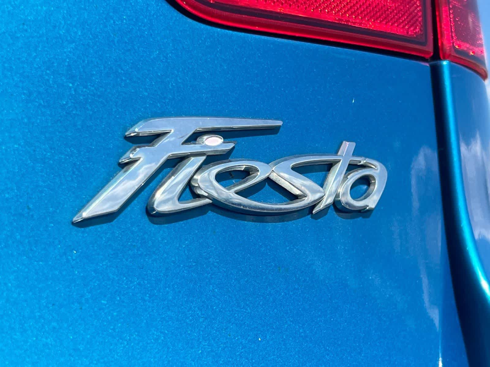 Used 2013 Ford Fiesta SE FWD image 13