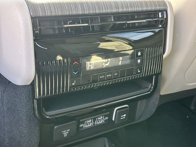 Used 2024 Jeep Wagoneer Series II image 20