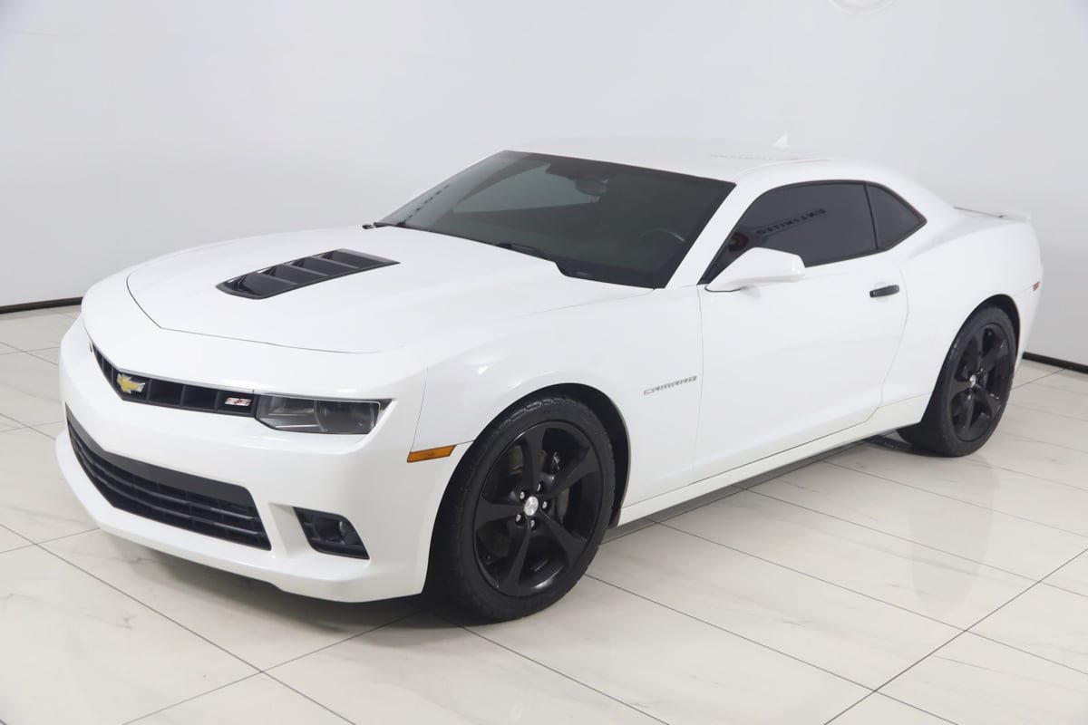 Used 2014 Chevrolet Camaro SS w/ RS Package RWD image 18