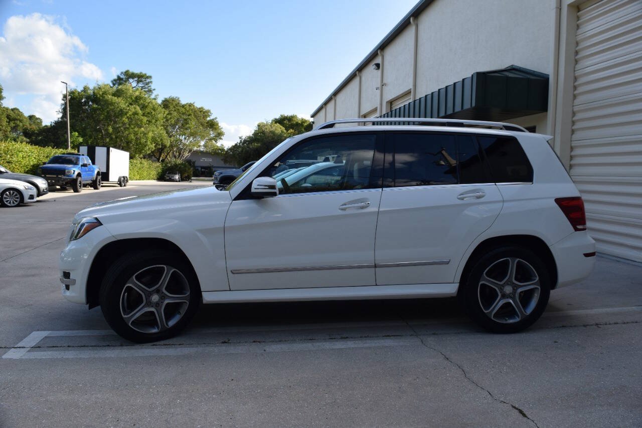 Used 2013 Mercedes-Benz GLK 250 BlueTEC 4MATIC image 4