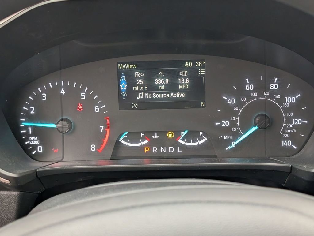 Used 2022 Ford Escape SE image 12