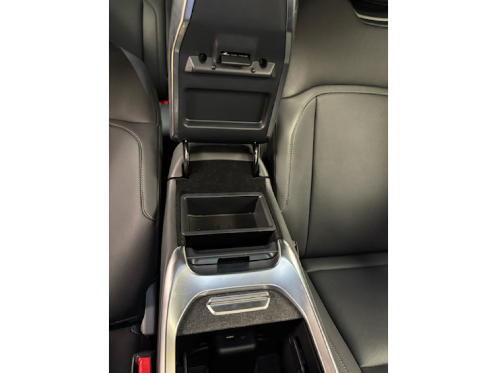 Used 2025 Lucid Air Pure RWD image 30