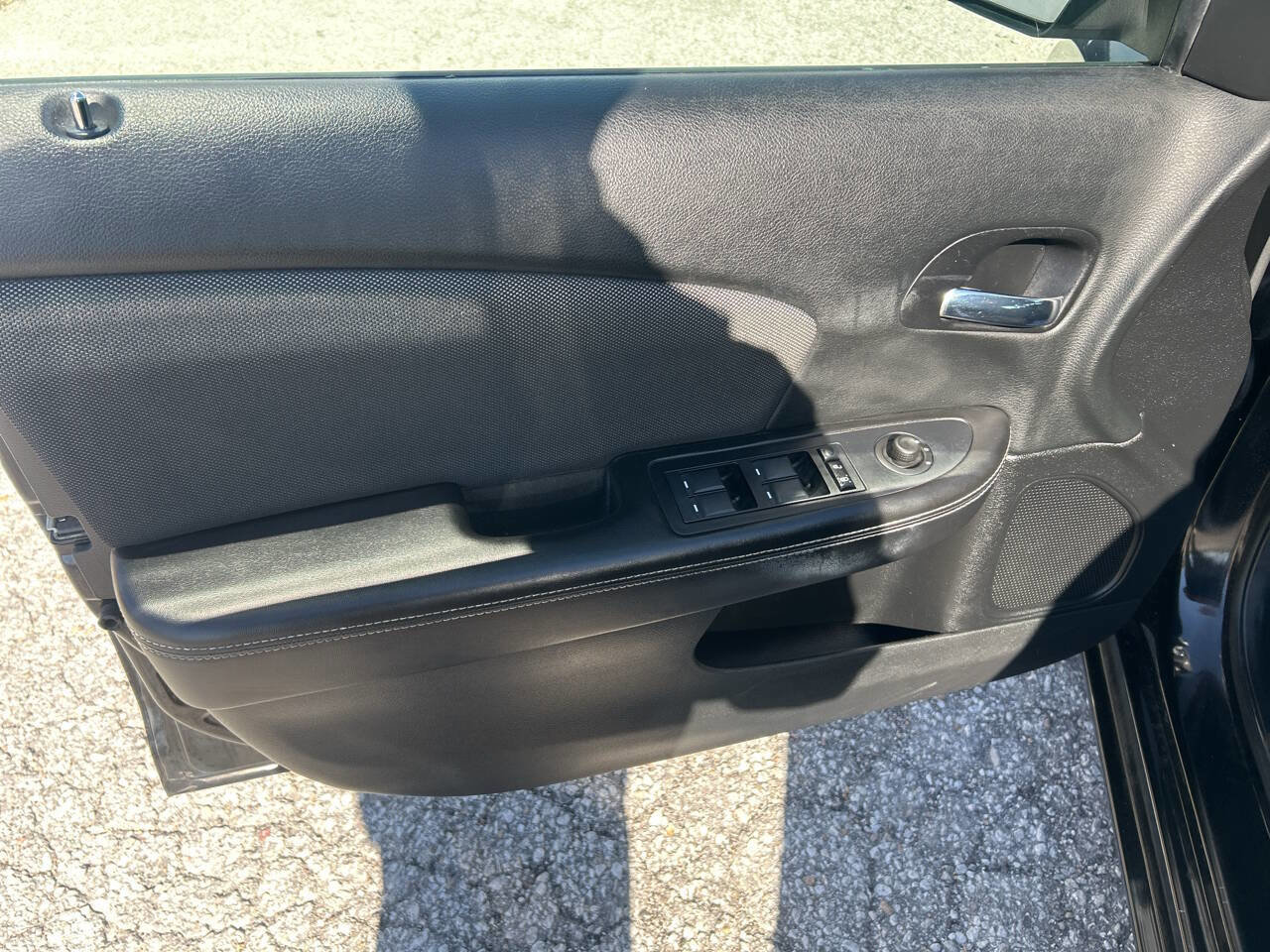 Used 2013 Dodge Avenger SE FWD image 13