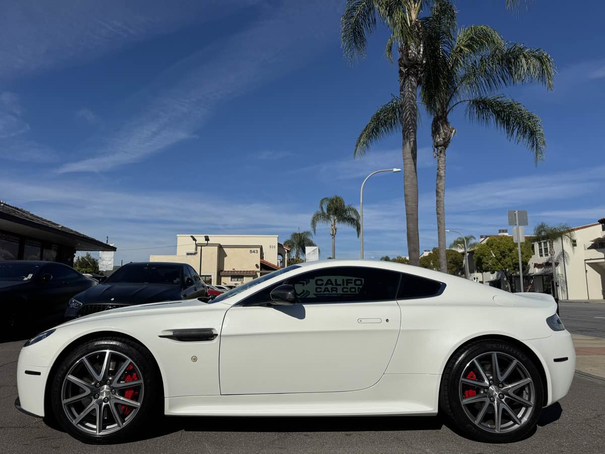 Used 2011 Aston Martin V8 Vantage S image 2