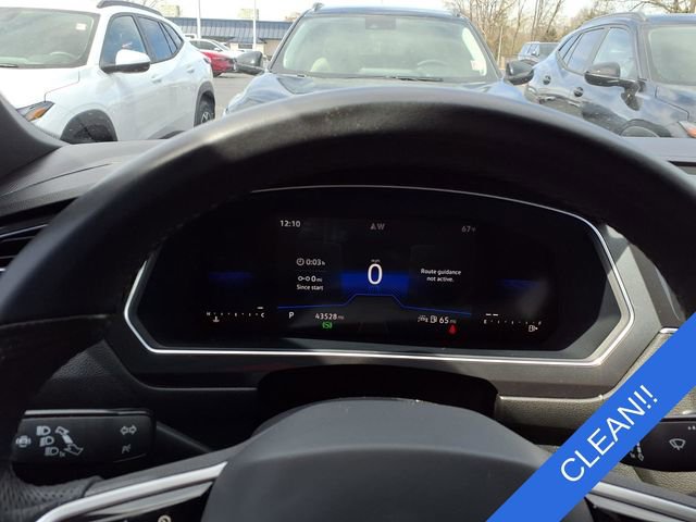 Used 2023 Volkswagen Tiguan SE R-Line FWD image 12
