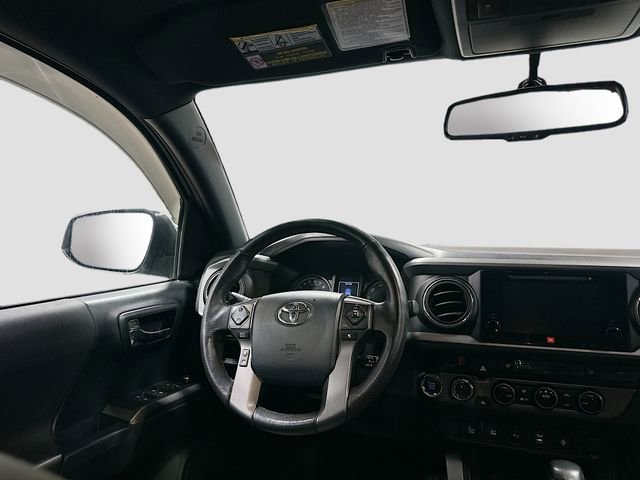 Used 2016 Toyota Tacoma TRD Sport AWD/4WD image 26