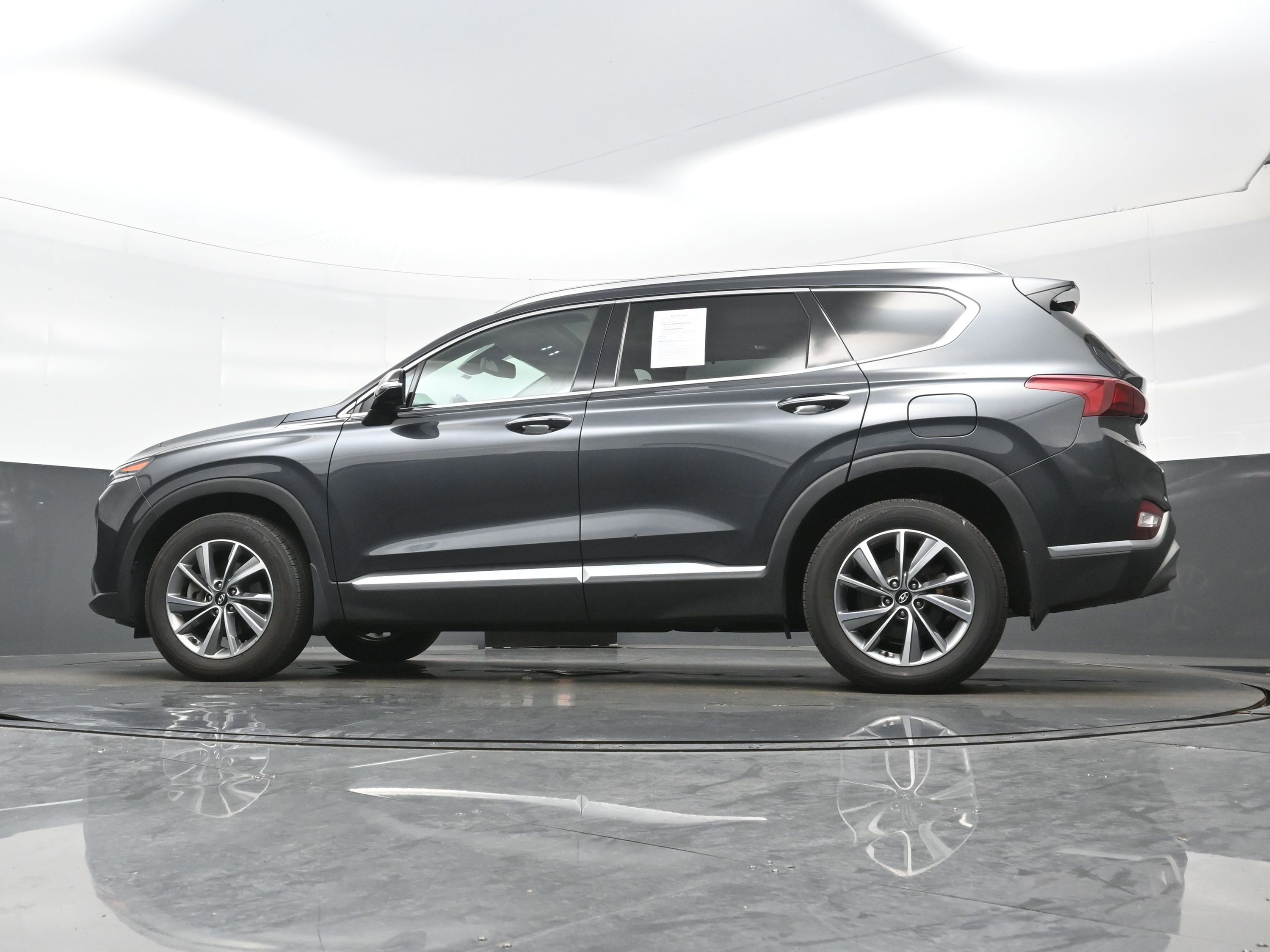 Used 2020 Hyundai Santa Fe SEL w/ Convenience + Premium Package AWD/4WD image 28