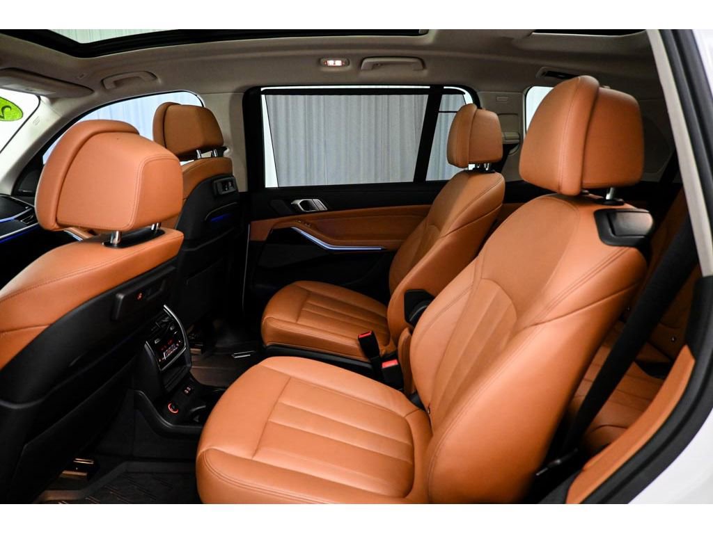 Used 2020 BMW X7 xDrive40i w/ Premium Package image 21