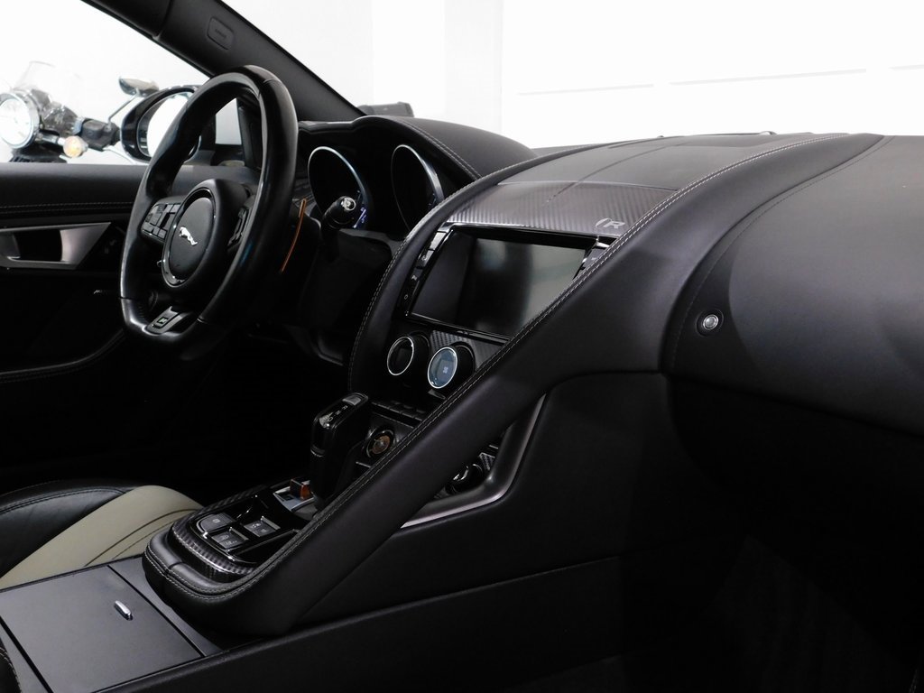 Used 2015 Jaguar F-TYPE R image 88