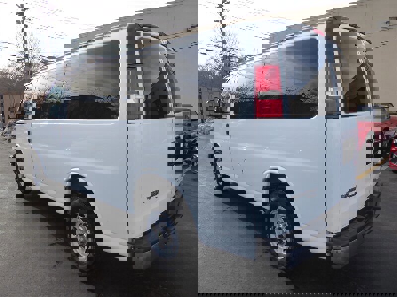 Used 2012 Chevrolet Express 2500 LT w/ LT Preferred Equipment Group image 5