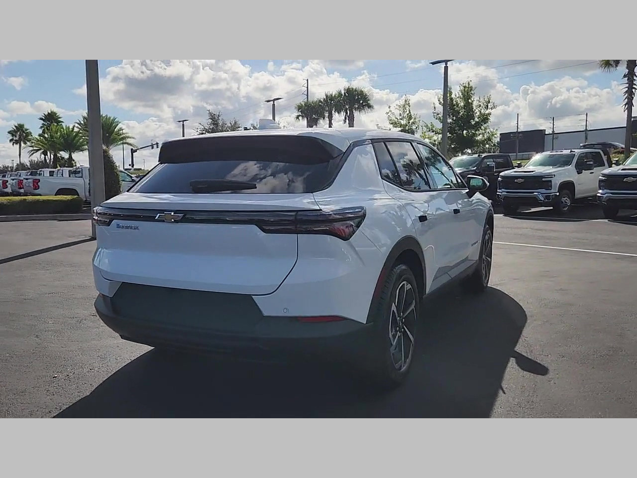 New 2026 Chevrolet Equinox EV LT image 20