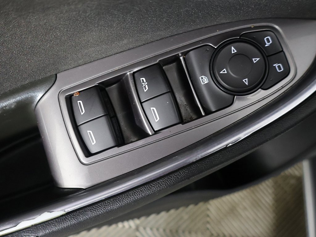 Used 2021 Chevrolet Malibu LT image 33