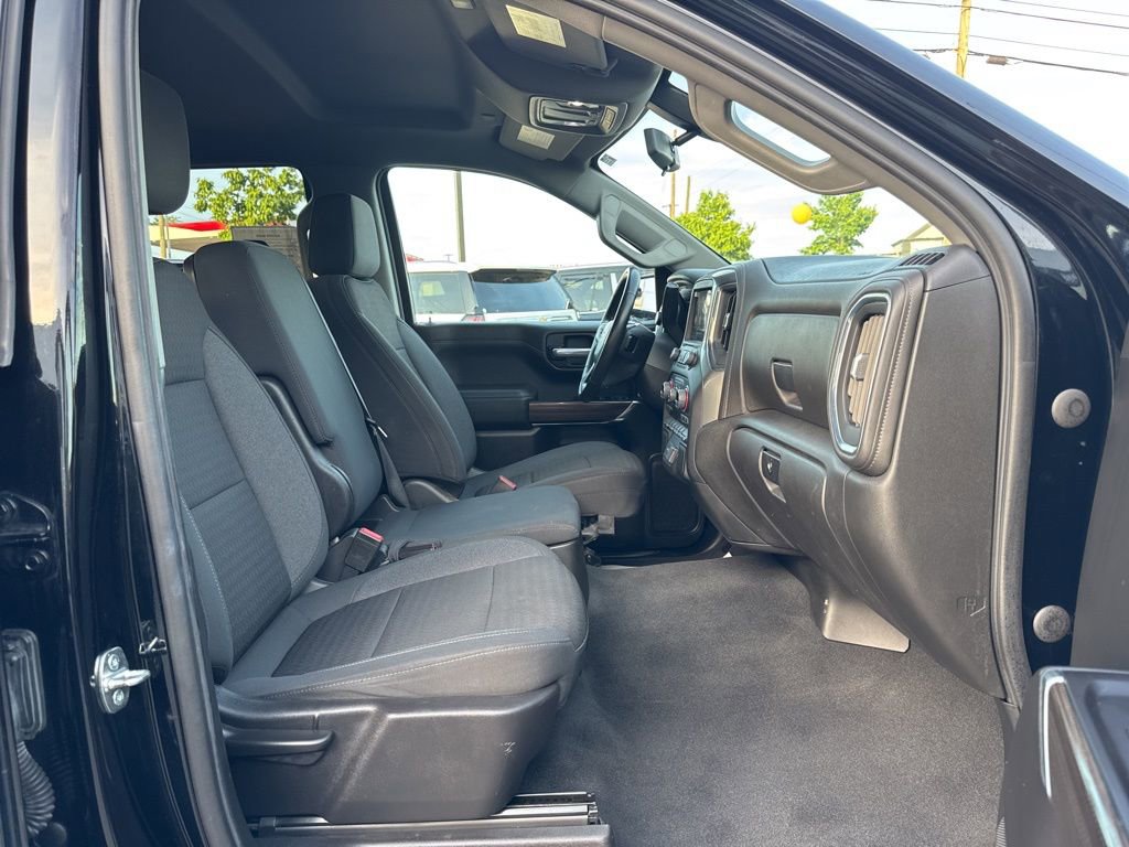 Used 2022 Chevrolet Silverado 1500 LT AWD/4WD image 18