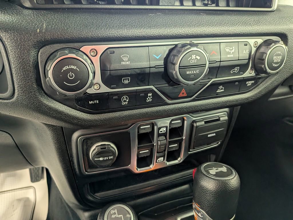 Certified 2024 Jeep Wrangler Sport S image 27