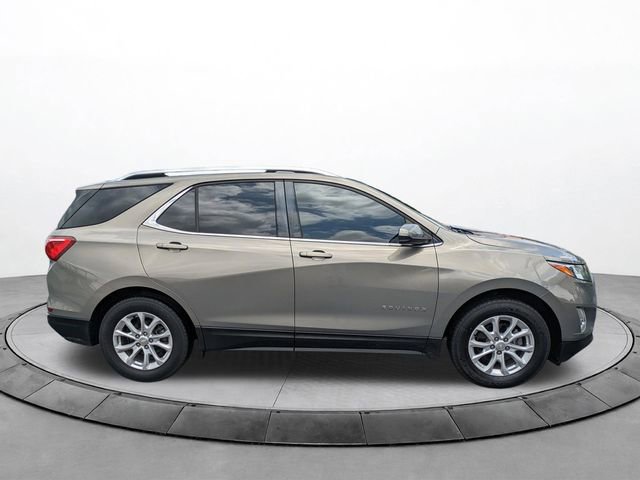 Used 2018 Chevrolet Equinox LT w/ Sun & Infotainment Package FWD image 3