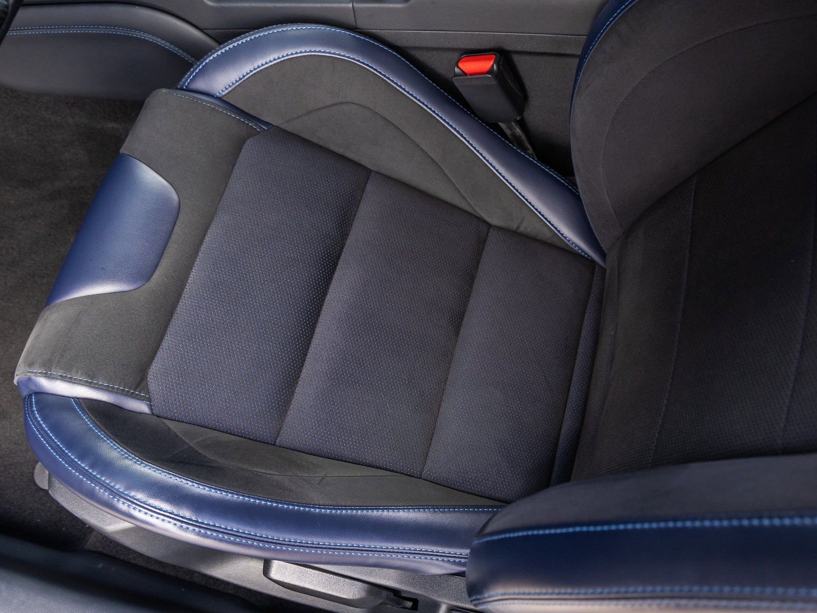 Used 2024 Ford Mustang Dark Horse image 28