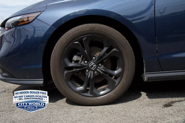 Used 2025 Honda Accord SE image 6