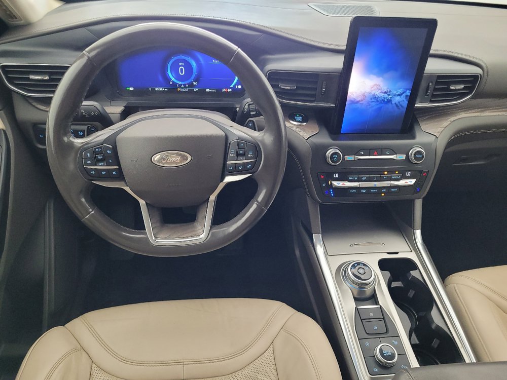 Used 2020 Ford Explorer Platinum w/ Premium Technology Package AWD/4WD image 22