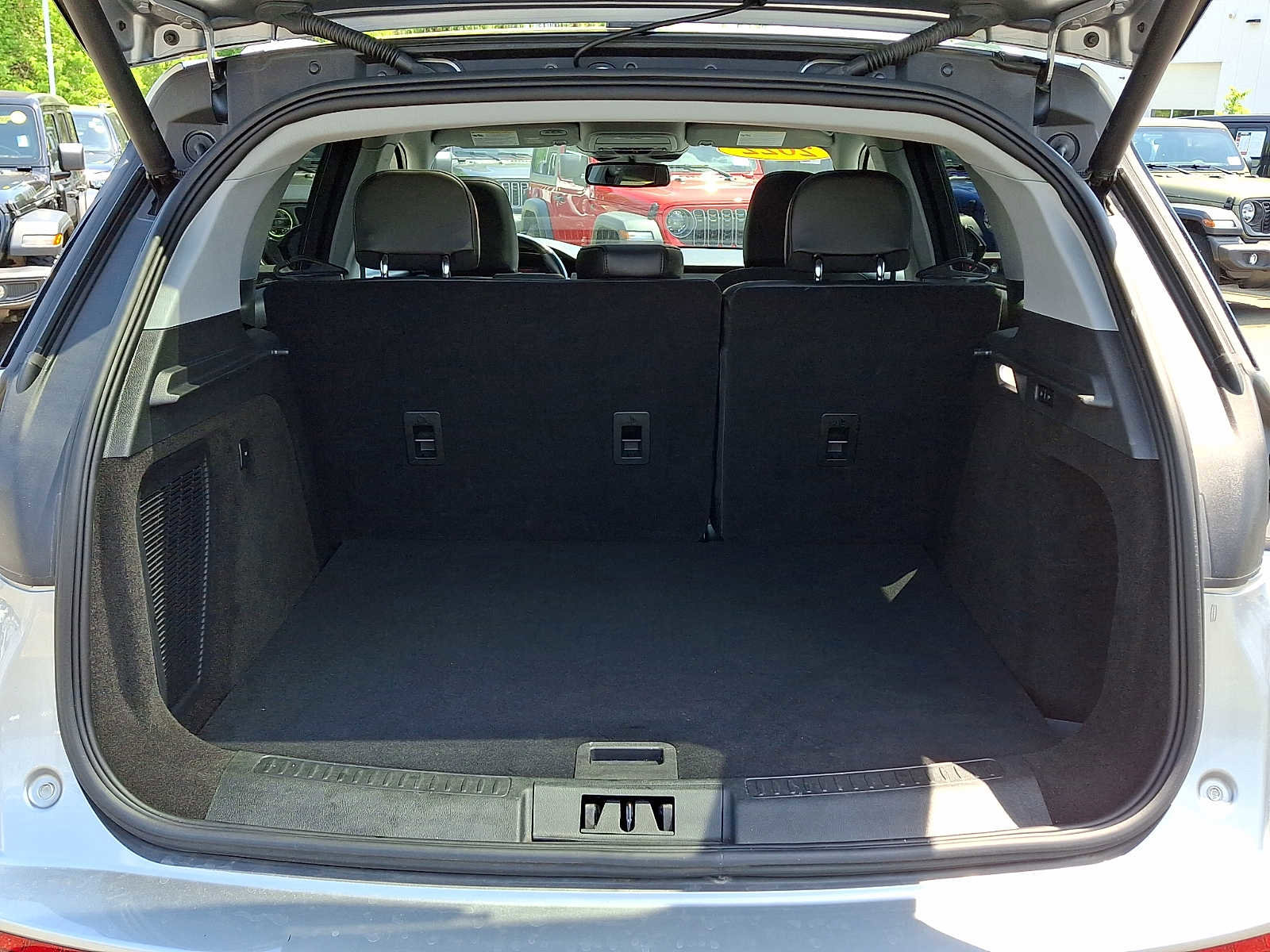 Used 2022 Lincoln Corsair AWD w/ Premium Package image 28