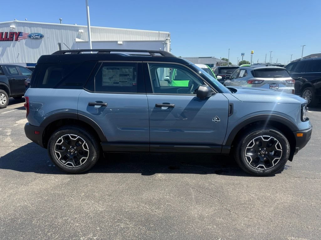 New 2026 Ford Bronco Sport Outer Banks w/ Outer Banks Tech Package+ AWD/4WD image 2