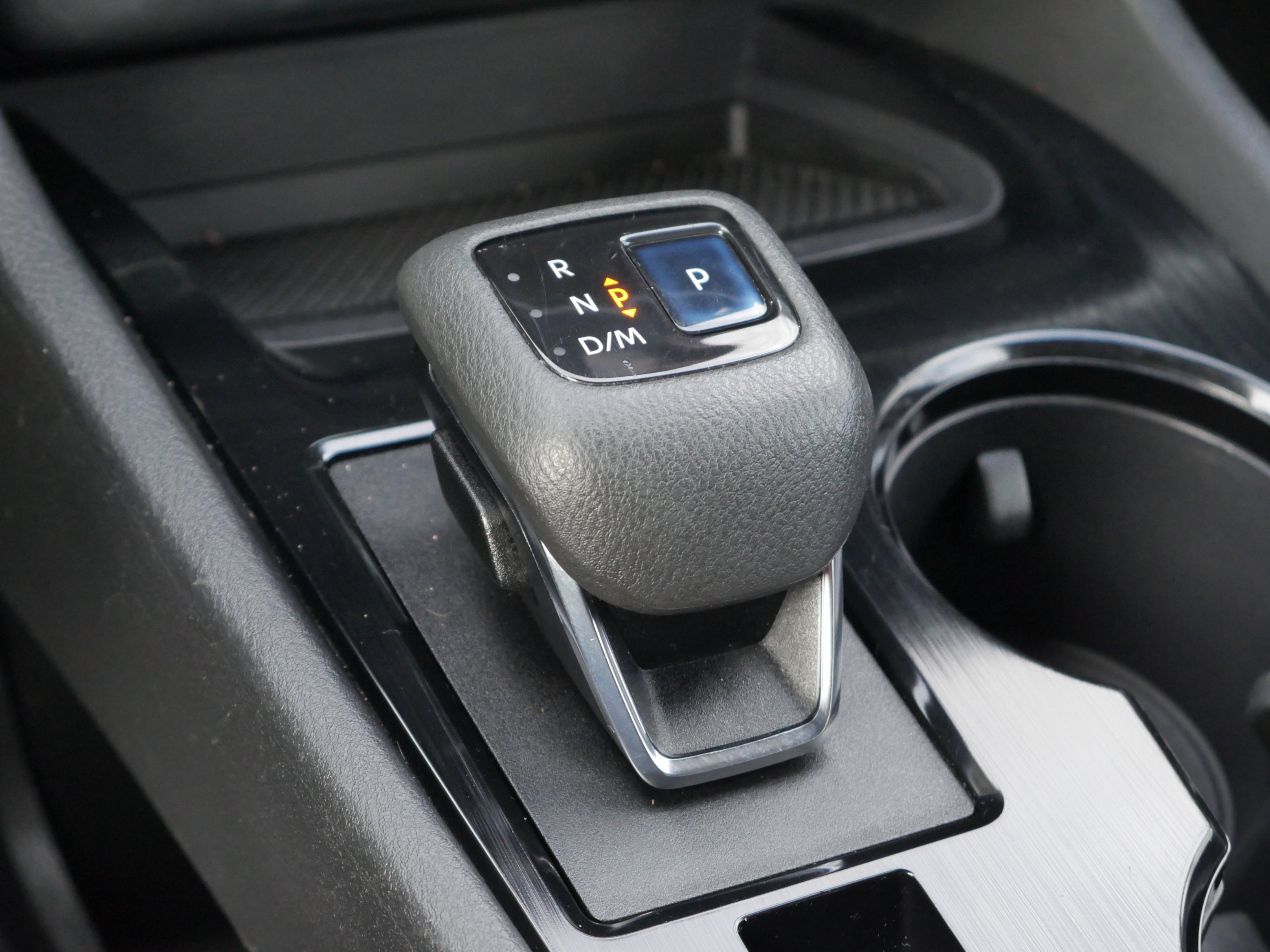 Certified 2022 Nissan Rogue SV image 12