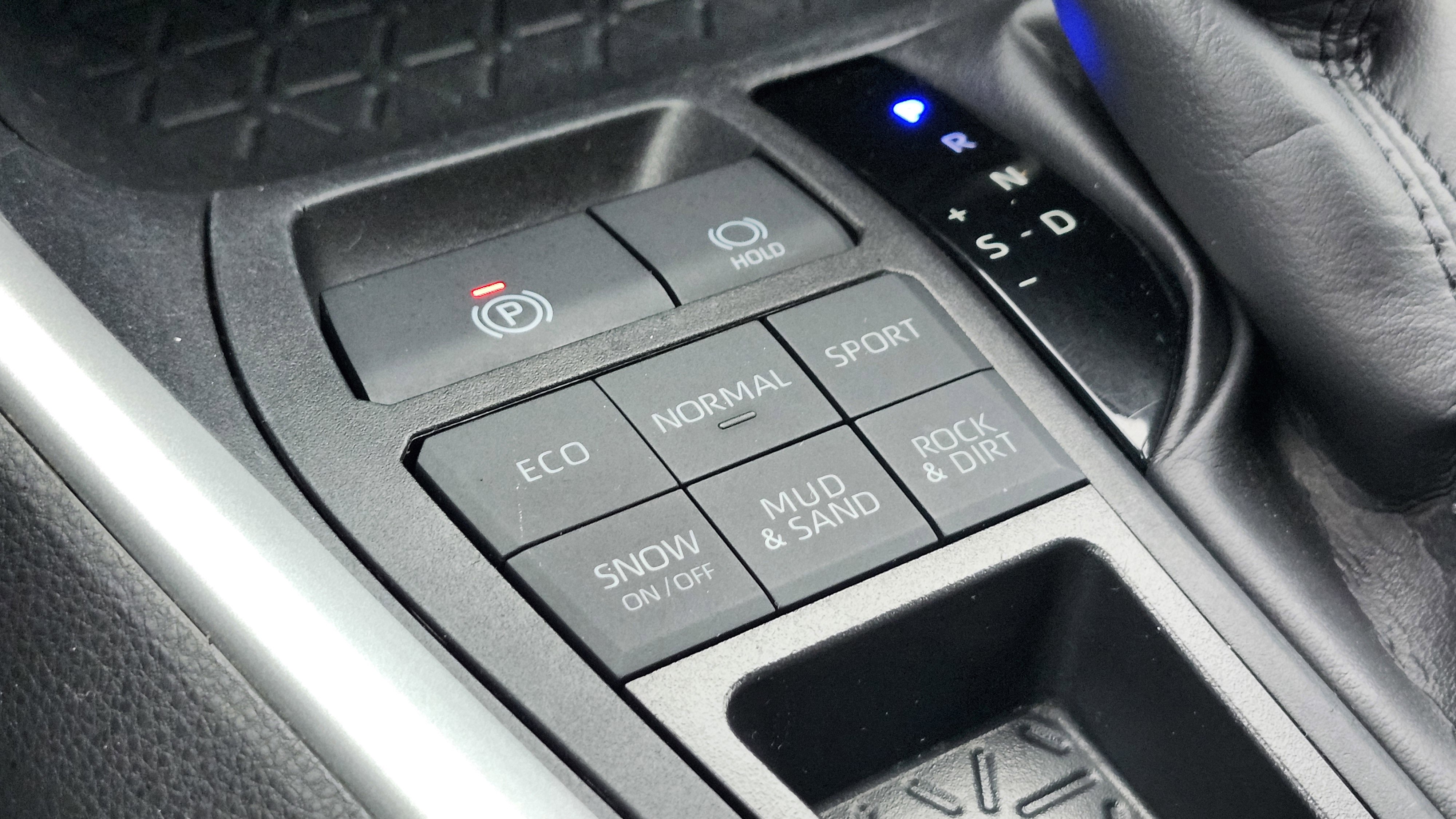 Used 2024 Toyota RAV4 XLE image 29