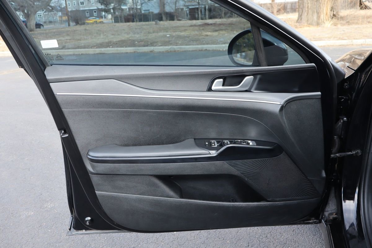 Used 2023 Kia K5 LXS image 23