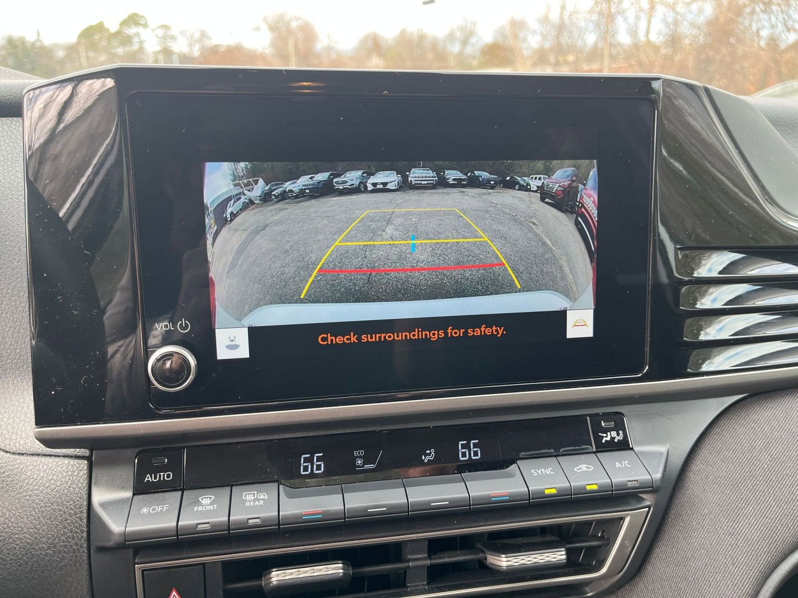 Used 2025 Toyota Camry LE image 21